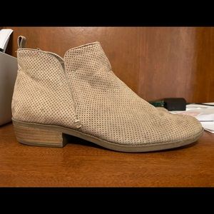 Womens boots size 11